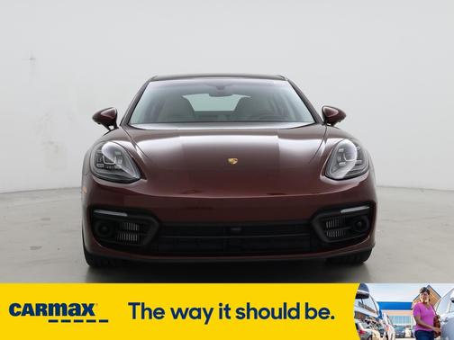 2023 Porsche Panamera Platinum