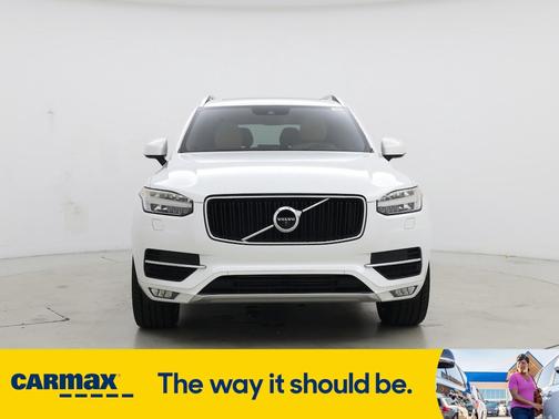 2017 Volvo XC90 T6 Momentum