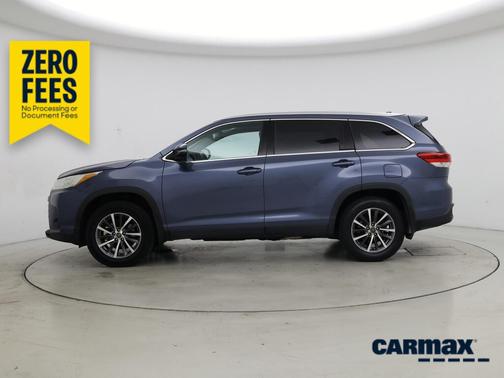 Blue 2019 Toyota Highlander XLE