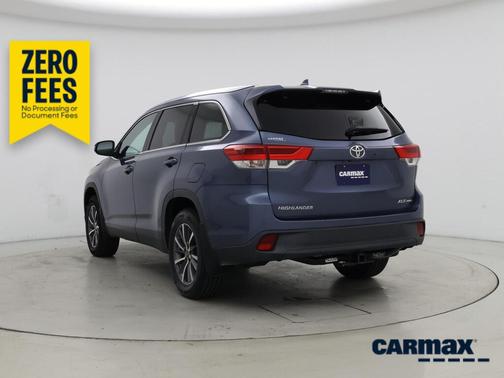 Blue 2019 Toyota Highlander XLE