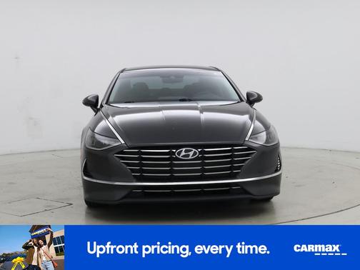 Gray 2022 Hyundai SONATA SE