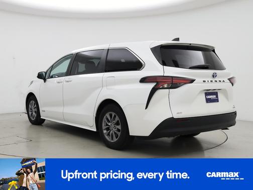 2021 Toyota Sienna LE
