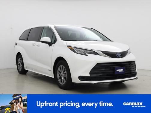 2021 Toyota Sienna LE