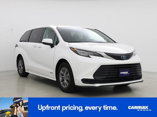 2021 Toyota Sienna LE