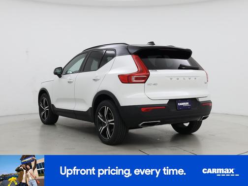 2020 Volvo XC40 T4 R-Design