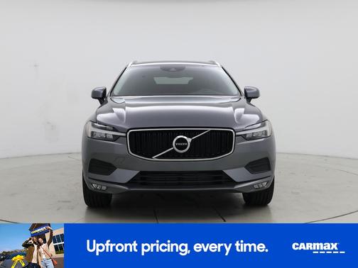 Gray 2021 Volvo XC60 T5 Momentum