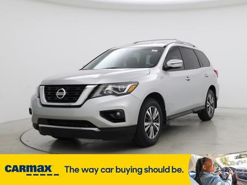 2018 Nissan Pathfinder SV