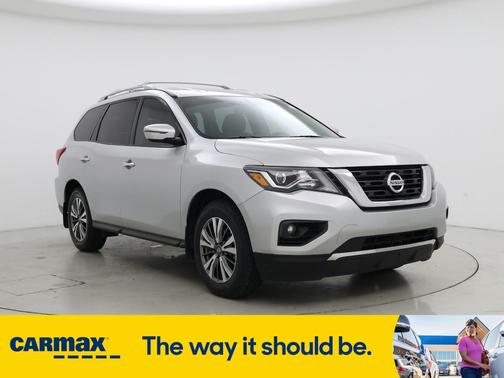 2018 Nissan Pathfinder SV