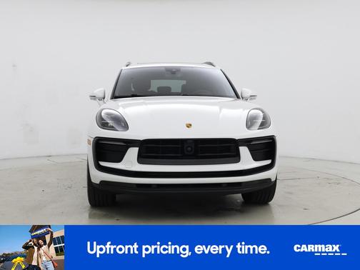 White 2024 Porsche Macan