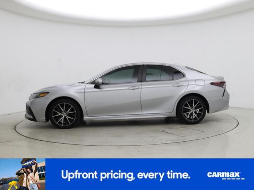 Silver 2023 Toyota Camry SE