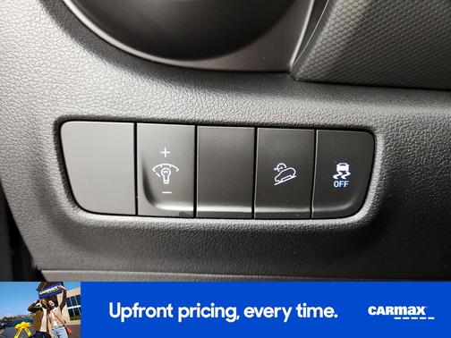 2022 Hyundai KONA SE