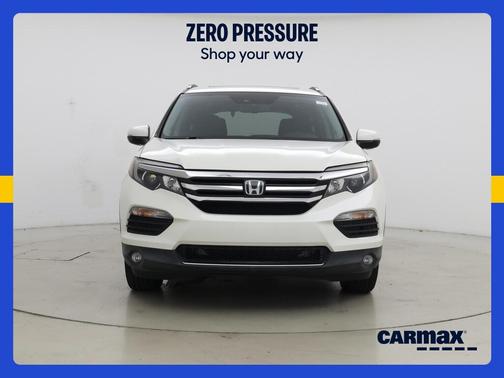 White 2017 Honda Pilot Elite