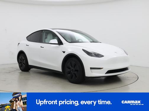 White 2025 Tesla Model Y Long Range