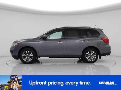 2017 Nissan Pathfinder SV