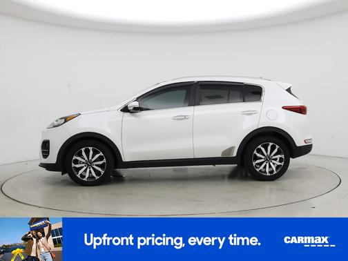 White 2017 Kia Sportage EX