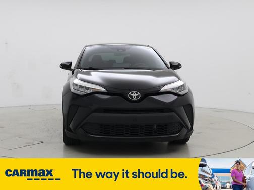 2022 Toyota C-HR XLE