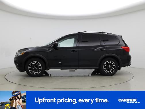 2020 Nissan Pathfinder SV