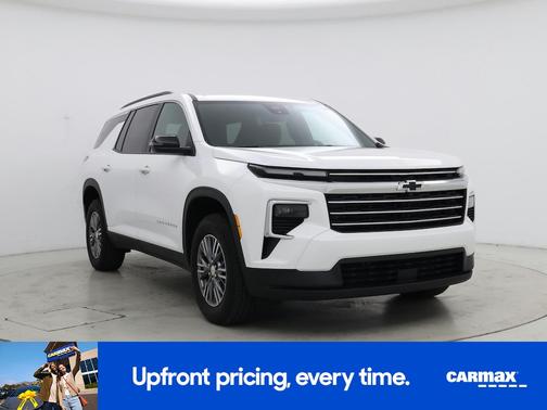 White 2025 Chevrolet Traverse LT