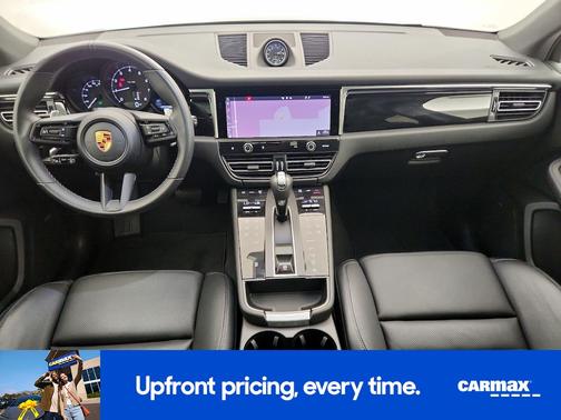 2023 Porsche Macan T