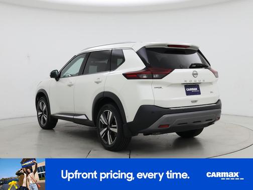 White 2022 Nissan Rogue SL