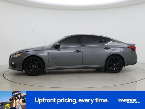 2022 Nissan Altima SR