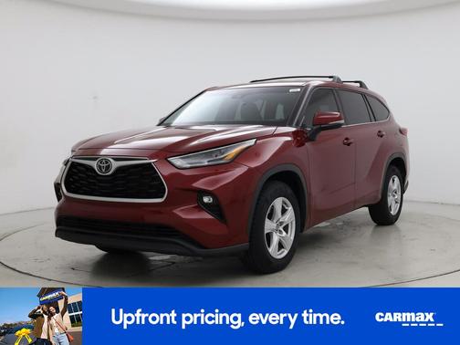 Burgundy 2022 Toyota Highlander LE