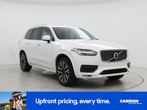 2020 Volvo XC90 T6 Momentum