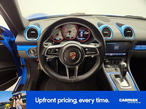 2022 Porsche 718 Cayman 