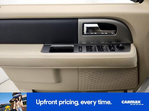 White 2017 Ford Expedition EL Limited