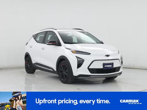White 2023 Chevrolet Bolt EUV Premier