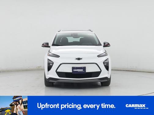 White 2023 Chevrolet Bolt EUV Premier