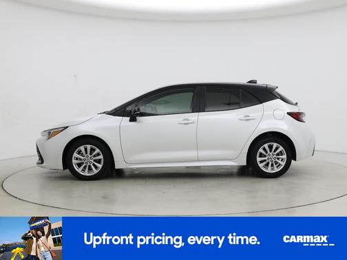 White 2023 Toyota Corolla Hatchback SE