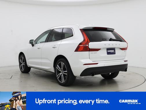 White 2020 Volvo XC60 T5 Momentum