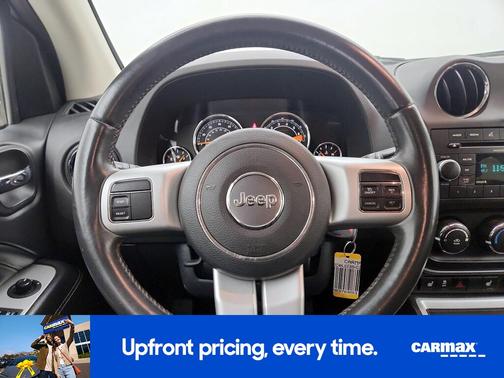 White 2017 Jeep Compass Latitude