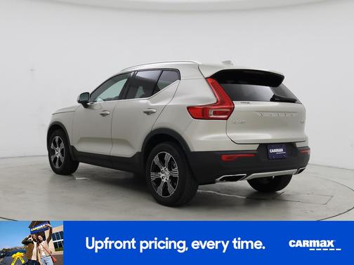 Silver 2019 Volvo XC40 T5 Inscription