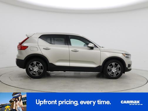 Silver 2019 Volvo XC40 T5 Inscription