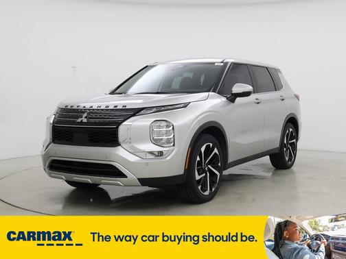 2023 Mitsubishi Outlander SE