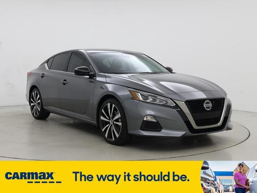 2022 Nissan Altima SR