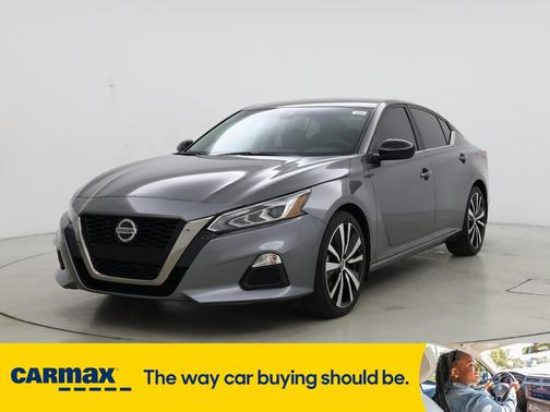 2022 Nissan Altima SR