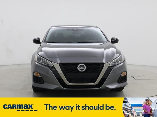 2022 Nissan Altima SR