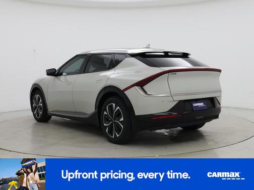 White 2022 Kia EV6 Wind