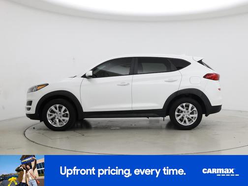 White 2021 Hyundai TUCSON SE