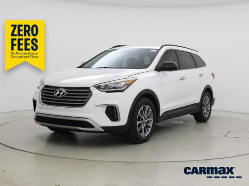 White 2017 Hyundai SANTA FE SE