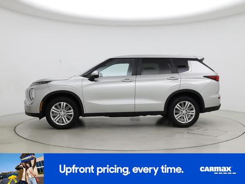 2024 Mitsubishi Outlander ES