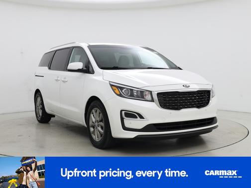 White 2021 Kia Sedona EX