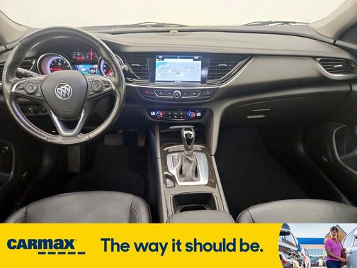 2018 Buick Regal TourX Essence