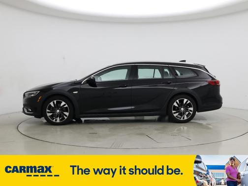 2018 Buick Regal TourX Essence