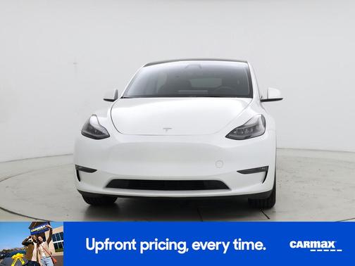 White 2023 Tesla Model Y