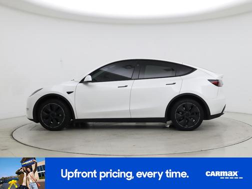 White 2023 Tesla Model Y