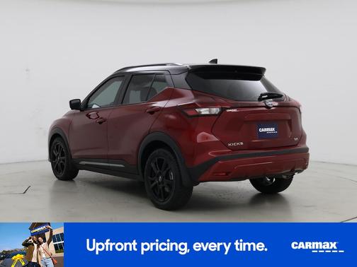 2022 Nissan Kicks SR